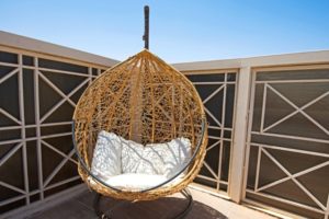 5 Best Outdoor Hanging Egg Chairs With Stand | The Backyard Baron